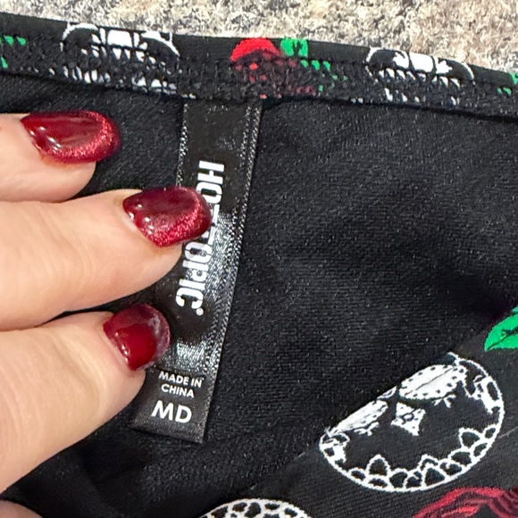 Hot Topic Skull Print Bikini with Red Accents and polka dots size medium - Picture 5 of 11